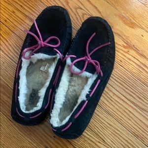 Ugh soled moccasins